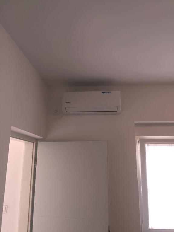 Apartments Valentino Supetarska Draga Ngoại thất bức ảnh